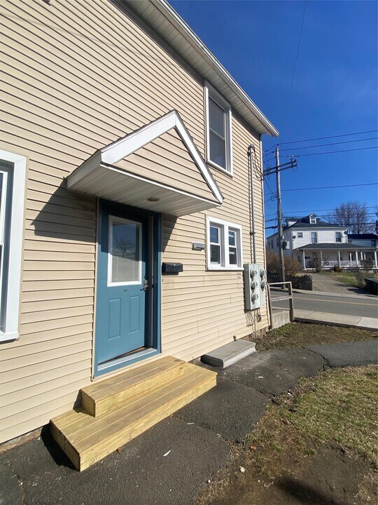31 Mountain Ave-Unit -1 in Highland Falls, NY - Building Photo