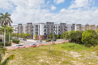 Madison Point Apartments in Naranja, FL - Building Photo - Building Photo