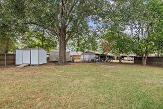 5345 Mapleton Dr in Central, LA - Building Photo - Building Photo