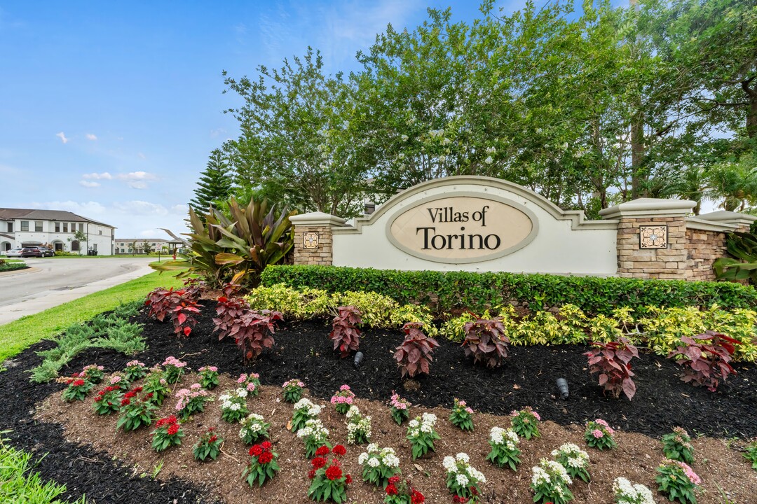 Villas of Torino in Port St. Lucie, FL - Foto de edificio