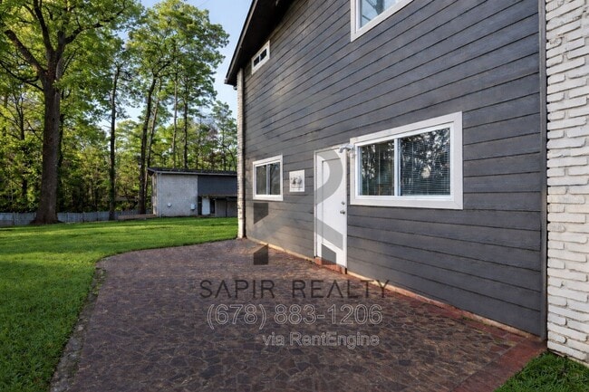 property at 1277 Goodwin Rd NE