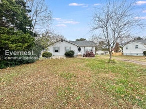 217 Mimosa Ave in Colonial Beach, VA - Building Photo - Building Photo