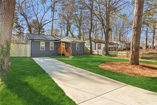4179 Hanes Dr in Decatur, GA - Building Photo - Building Photo