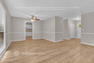 574 Stonewood Dr in Stone Mountain, GA - Building Photo - Building Photo