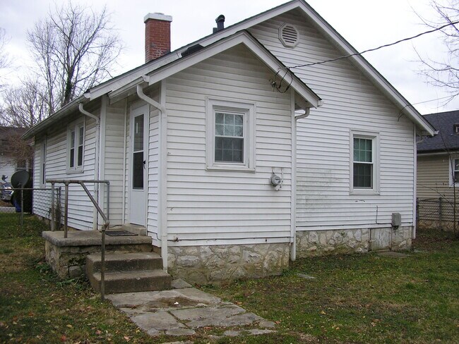 822 Winona Ave in Bowling Green, KY - Foto de edificio - Building Photo