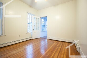 22 Littell Rd in Brookline, MA - Building Photo - Building Photo