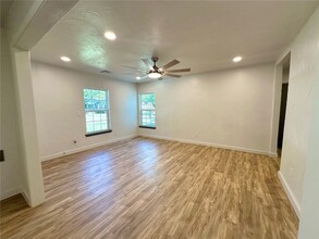 1114 E Louisiana St in Norman, OK - Building Photo - Building Photo