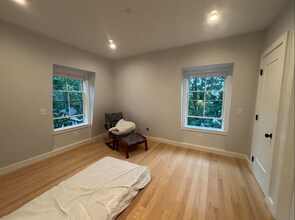12 Aldersey St, Unit 2L in Somerville, MA - Building Photo - Building Photo