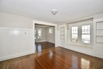 30 Sachem St in Springfield, MA - Foto de edificio - Building Photo