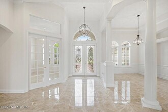 743 E Dorchester Dr in Jacksonville, FL - Building Photo - Building Photo