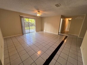 8579 NW 23rd Manor in Coral Springs, FL - Building Photo - Building Photo
