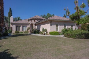 11530 Vauxhall Bridge Dr in Bakersfield, CA - Building Photo