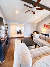 3707 French Wood Dr in Arlington, TX - Foto de edificio - Building Photo