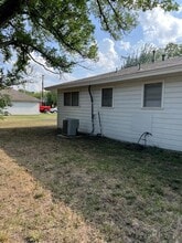 312 N Ave B in Springtown, TX - Building Photo - Building Photo
