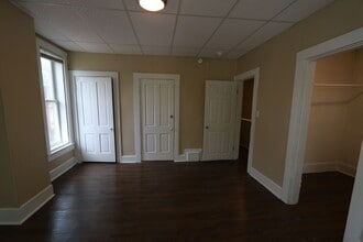 815-815 N 7th St in Burlington, IA - Building Photo - Building Photo