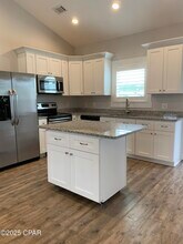 325 Governor Dr in Panama City Beach, FL - Building Photo - Building Photo