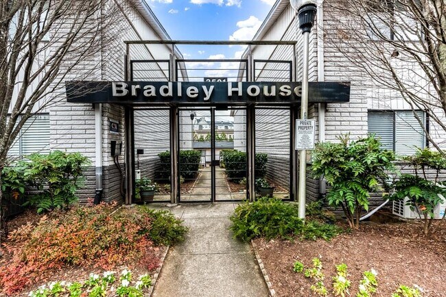 property at 3501 Roswell Rd