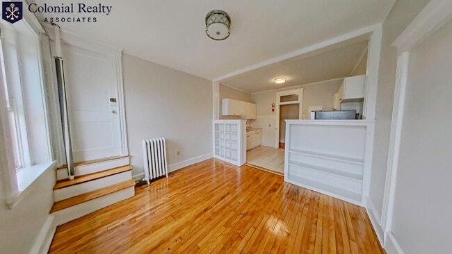 330 St Paul St in Brookline, MA - Foto de edificio - Building Photo