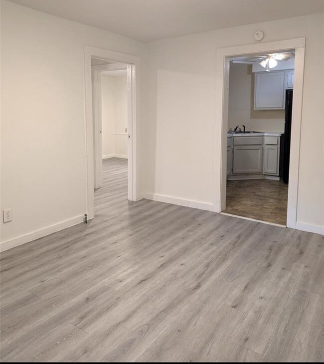 property at 214 W Marion St