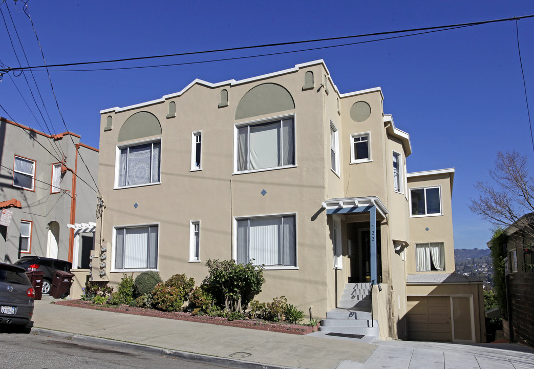 722 Hillgirt Cir in Oakland, CA - Building Photo