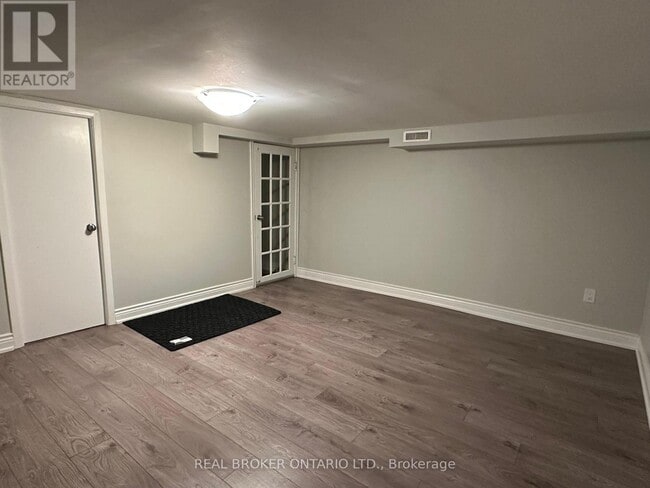 129 Wolseley St in Toronto, ON - Building Photo - Building Photo