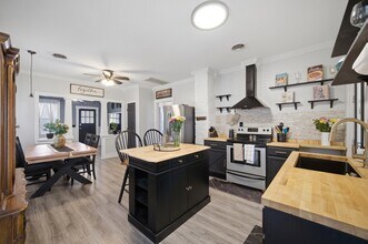 1080 Green St in Norfolk, VA - Building Photo - Building Photo