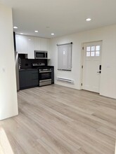 1025 N Harlem Ave in Oak Park, IL - Building Photo - Building Photo