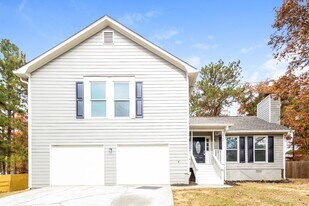2840 Herron Cir in Snellville, GA - Building Photo