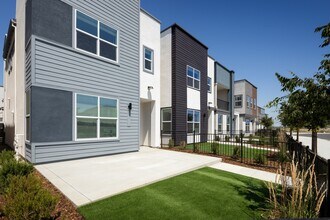 Cyrene at Meadowlands - Single Family Homes in Lincoln, CA - Foto de edificio - Building Photo