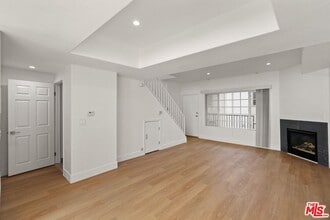 1623 Brockton Ave in Los Angeles, CA - Building Photo - Building Photo