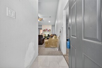 2606 Owens Cross Dr in Houston, TX - Building Photo - Building Photo