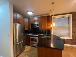 324 Baldwin Ave in Jersey City, NJ - Building Photo - Building Photo
