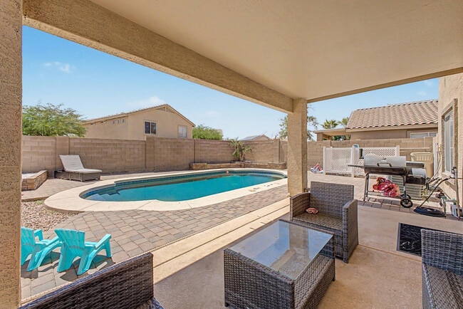 22617 W Adams Dr in Buckeye, AZ - Building Photo - Building Photo
