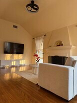 212 W McLean St in Alhambra, CA - Building Photo