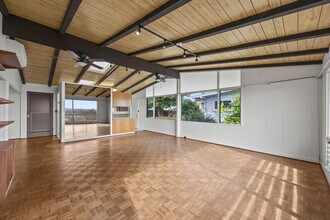 1608 Makamua St in Pearl City, HI - Building Photo - Building Photo