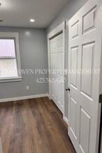 913 E Myrtle Ave-Unit -1 in Johnson City, TN - Building Photo - Building Photo