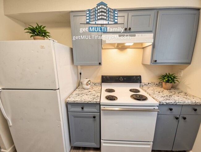 property at 7120 N 66th Dr