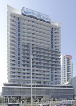 Brickell Ten in Miami, FL - Building Photo - Building Photo