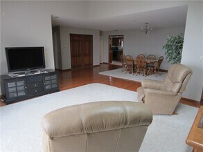 3304 Baer Beach Rd in Erie, PA - Building Photo - Building Photo