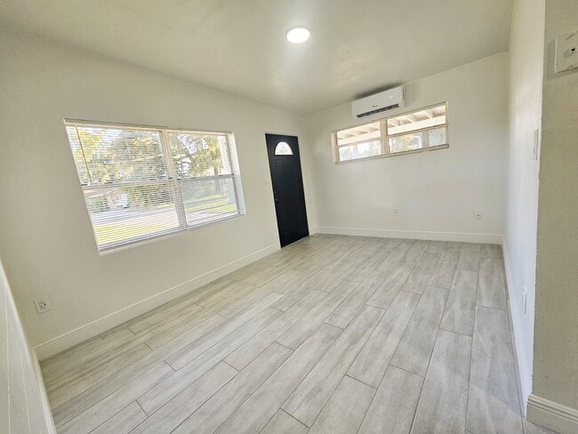 1103 E South St, Unit 1103 in Orlando, FL - Foto de edificio - Building Photo