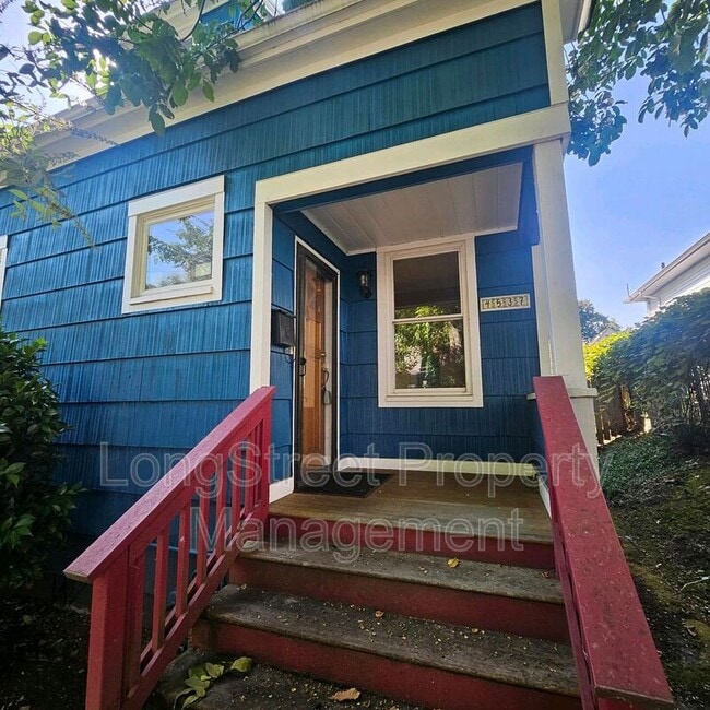 4537 NE 8th Ave in Portland, OR - Building Photo - Building Photo