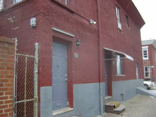 1854 S Carlisle St, Unit 2nd Floor in Philadelphia, PA - Building Photo - Building Photo