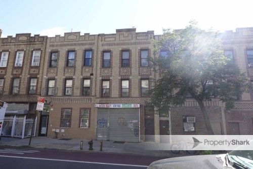 247 Rogers Ave in Brooklyn, NY - Building Photo
