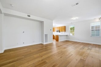 46 Vista Del Valle in Aliso Viejo, CA - Building Photo - Building Photo