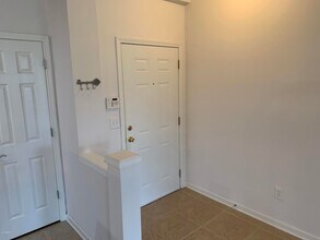 13364 Beach Blvd, Unit 224 in Jacksonville, FL - Building Photo - Building Photo