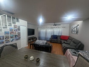 4736 NW 90th Ave in Sunrise, FL - Building Photo - Building Photo