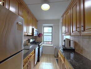 99-21 67th Rd in Queens, NY - Building Photo - Building Photo