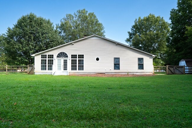 500 Kirby Ln in Weddington, NC - Building Photo - Building Photo
