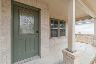137 Weeping Way in Cibolo, TX - Building Photo - Building Photo