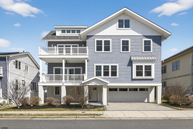 property at 103 N Madison Ave